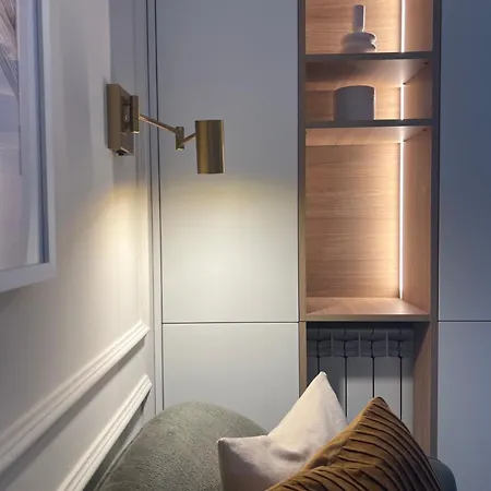 Golden Olive Boutique With Private Parking Apartment *