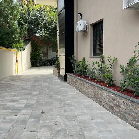 Golden Olive Boutique With Private Parking نوفي ساد