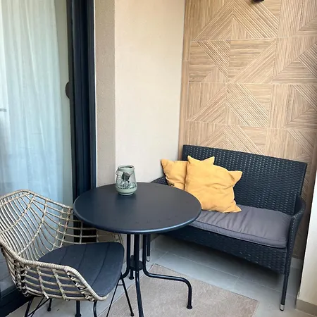 Golden Olive Boutique With Private Parking Novi Sad