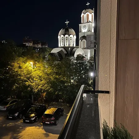 Golden Olive Boutique With Private Parking *