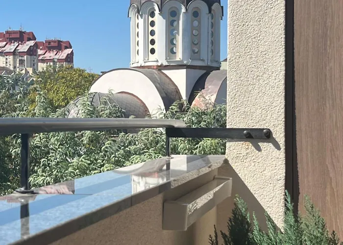 Golden Olive Boutique With Private Parking *