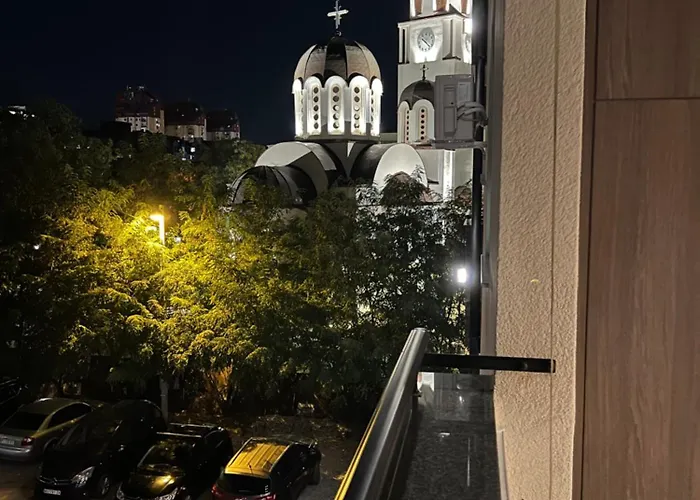 Golden Olive Boutique With Private Parking *